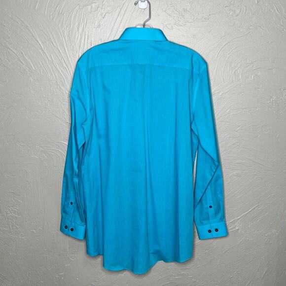 J Ferrar Men’s long sleeve button down shirt size medium 15-15 1/2 32-33 - Picture 2 of 4